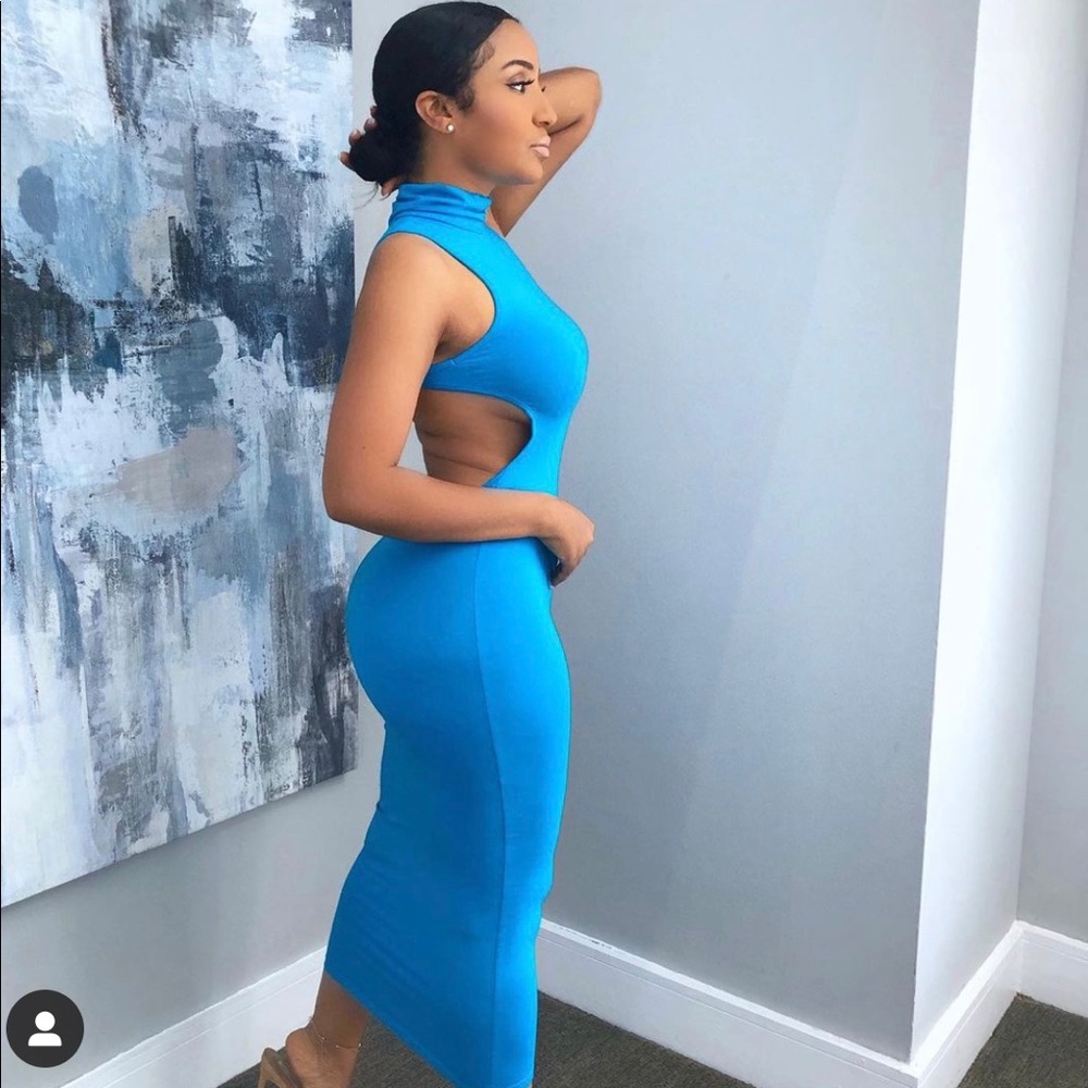MIDI DRESS